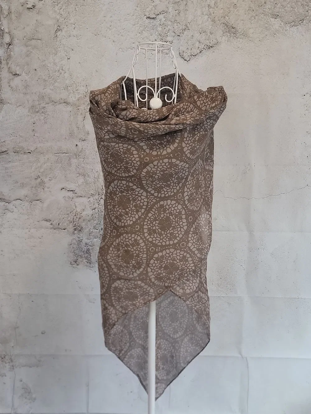 Halogen Scarf Neutral Brown Medallion Print Lightweight Wrap Viscose Square 53